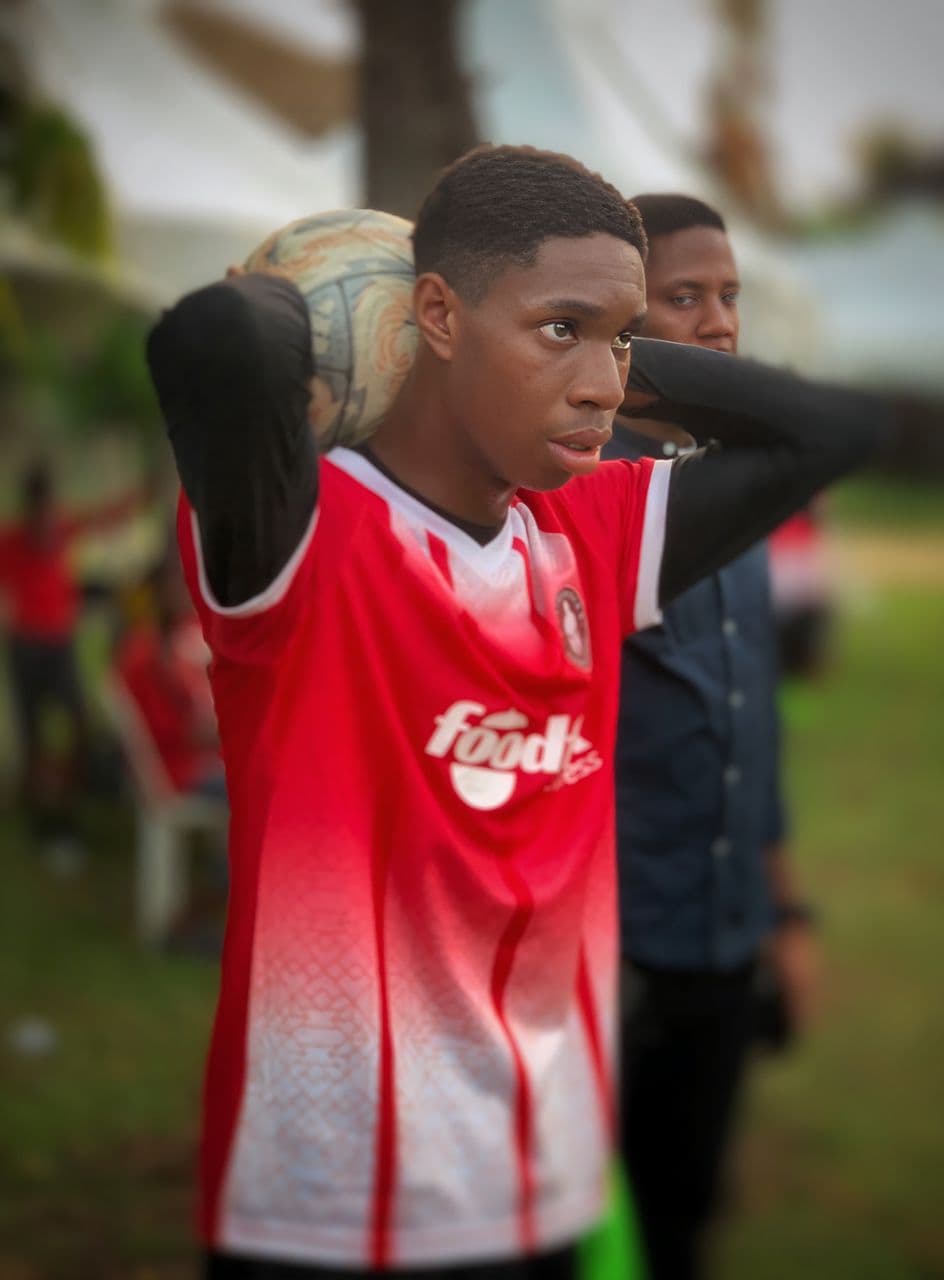 Player preparing a throw-in