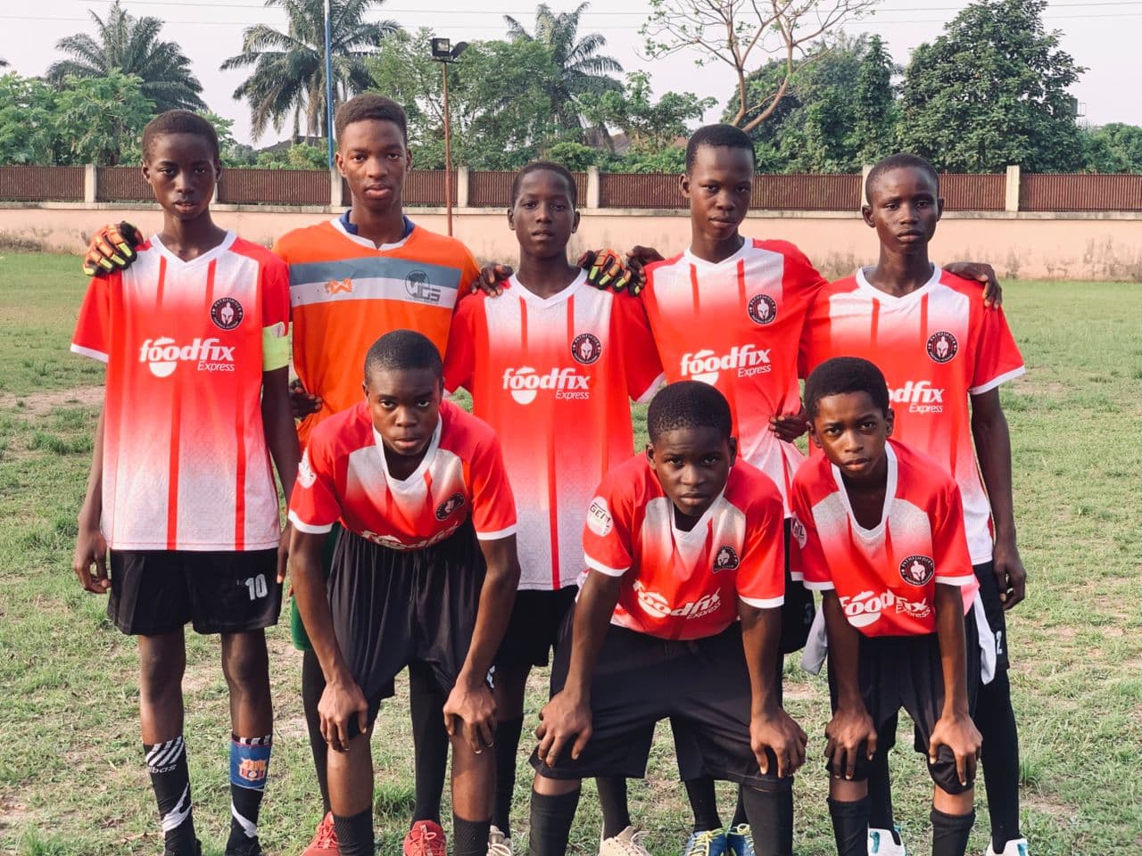 Pathfinder FA team photo in match jerseys
